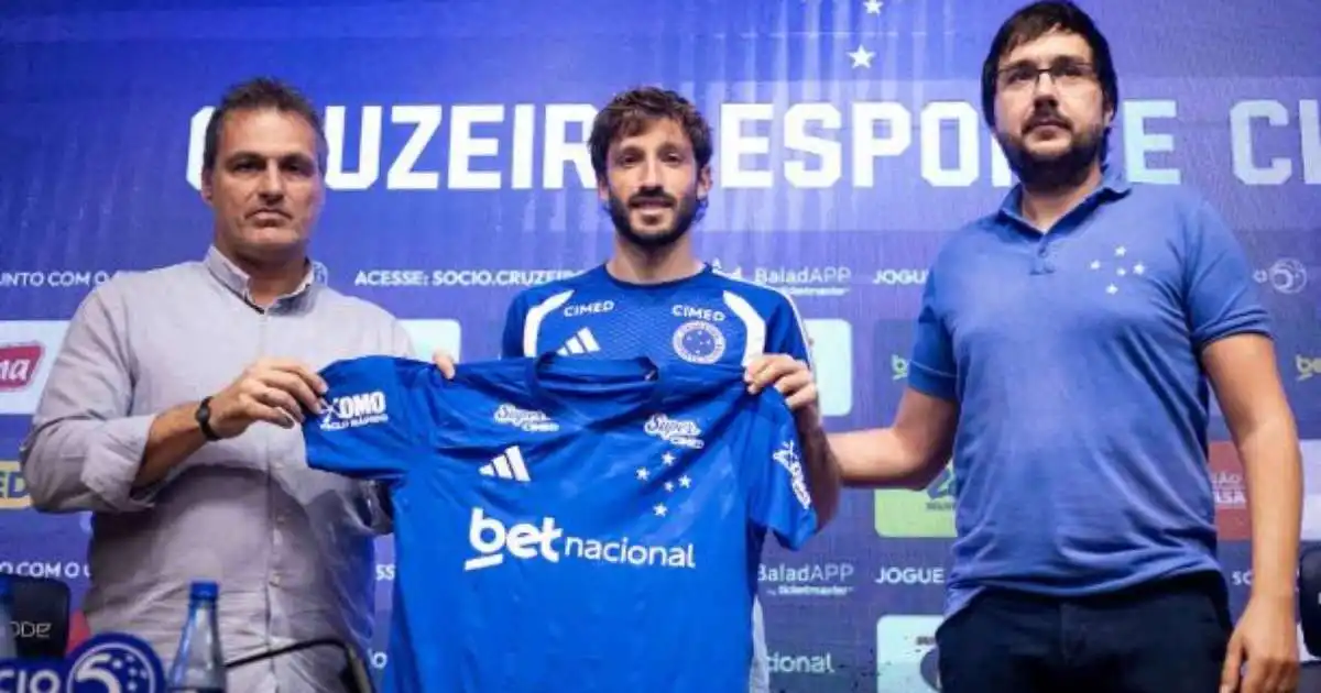Matías Viña critica saída conturbada do River e busca reabilitação no Cruzeiro até 2026