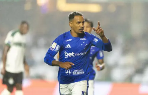 NÍVEL PREMIER LEAGUE! Matheus Pereira repete melhor temporada da carreira no Cruzeiro