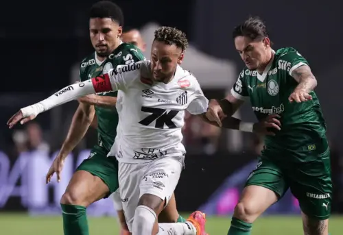 NEYMAR JOGA? Rival do Palmeiras na Copa do Brasil, Santos avalia condição do camisa 10
