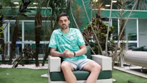 Palmeiras firma contrato com o goleiro Bruno Bertinato, ex-Portuguesa