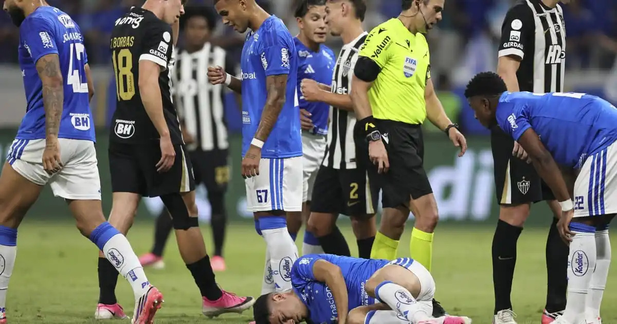 Perda grave: Cruzeiro lamenta fraturas de Bruno Rodrigues em clássico contra o Atlético-MG
