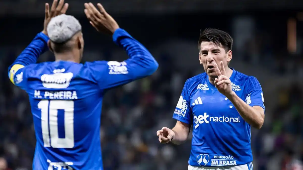 Villalba brilha na lateral e se torna esperança do Cruzeiro para o clássico contra o Atlético