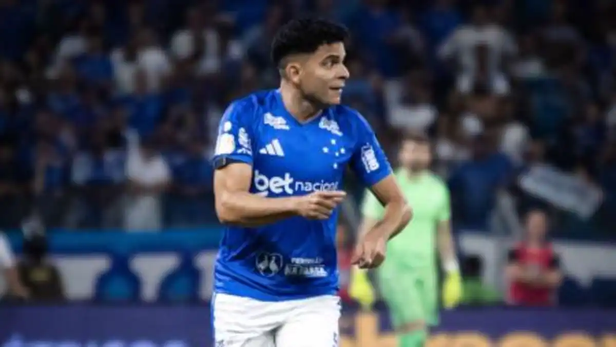 LESIONOU: Bruno Rodrigues sofre fraturas após choque em clássico