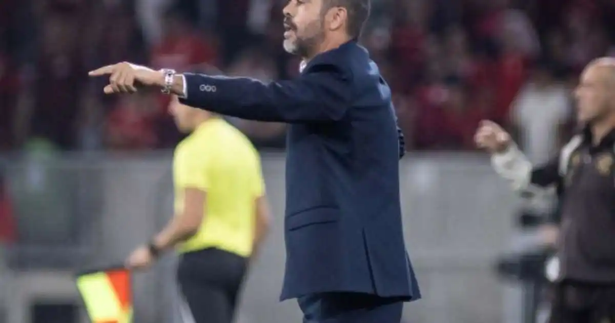 Apatia no primeiro tempo condena Cruzeiro à eliminação na Libertadores e frustra sonho do tricampeonato