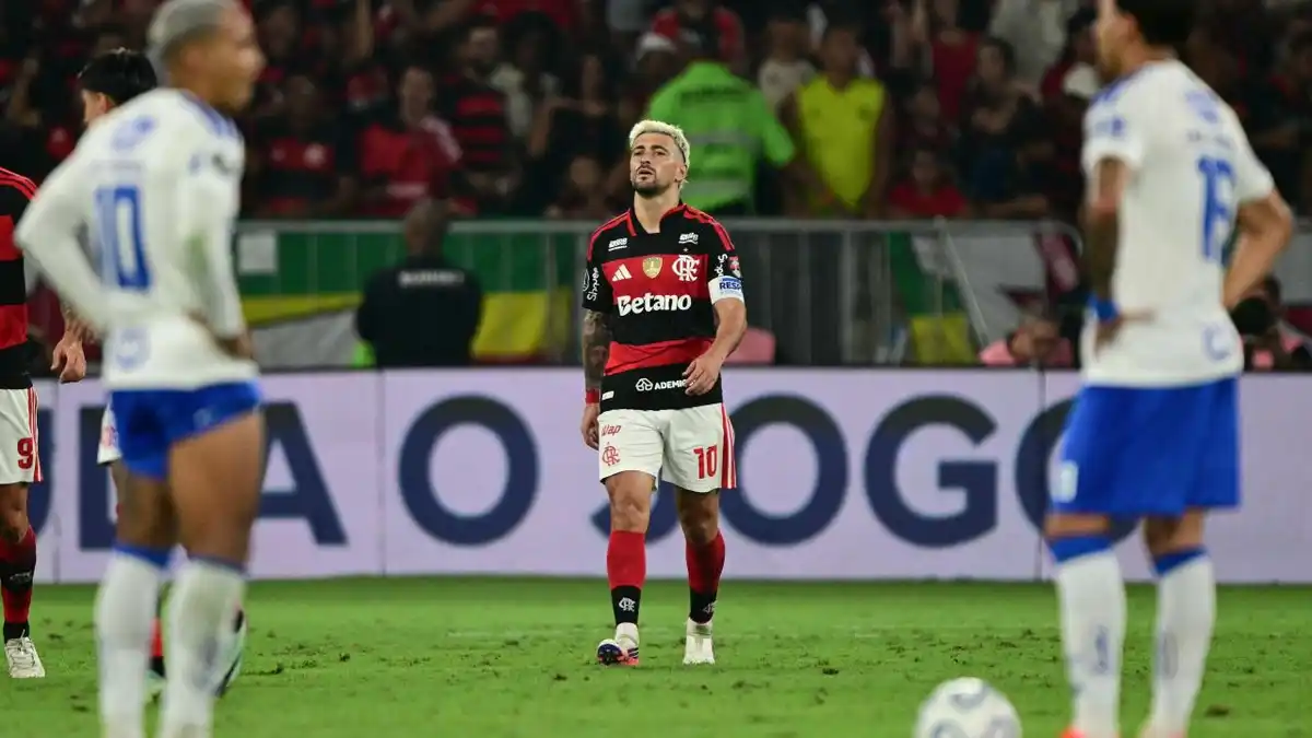 Eliminação precoce marca fim do sonho do tricampeonato da Libertadores para o Cruzeiro