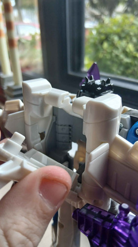 Transformers Cyberworld Energon Surge Ultimate Cyber Changers Air Sea Starscream In Hand Images 7.jpg