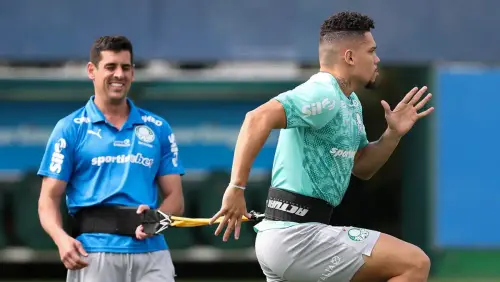 Palmeiras retoma atividades na Academia; Paulinho avança em treinamento no campo