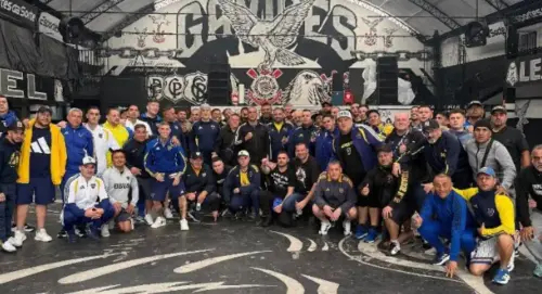 UNIÃO CONTRA O TRICOLOR? Gaviões recebe torcida do Boca antes de jogo no MorumBIS