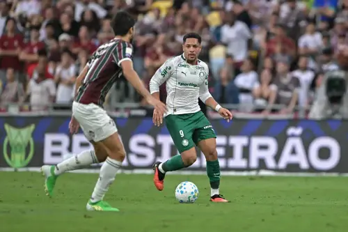 Análise da Derrota: Giay, Murilo e Vitor Roque se Destacam como os Menos Eficientes do Palmeiras