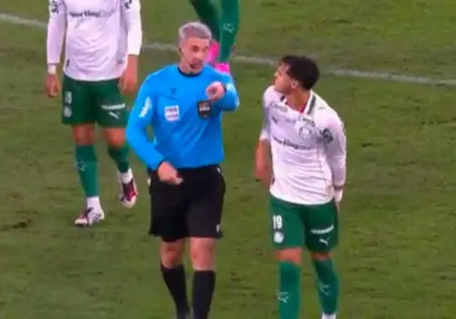 PREOCUPAÇÃO! Sosa se lesiona e preocupa Palmeiras após saída precoce contra o Fluminense