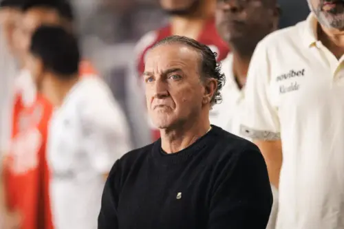CUCA MANDA RECADO! técnico do Santos mostra confiança antes de duelo decisivo contra o Palmeiras