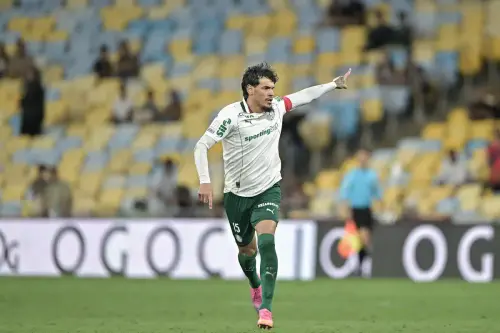 Palmeiras Confirma Retorno dos Zagueiros: Abel Supera Crise na Defesa para Enfrentar o Cerro