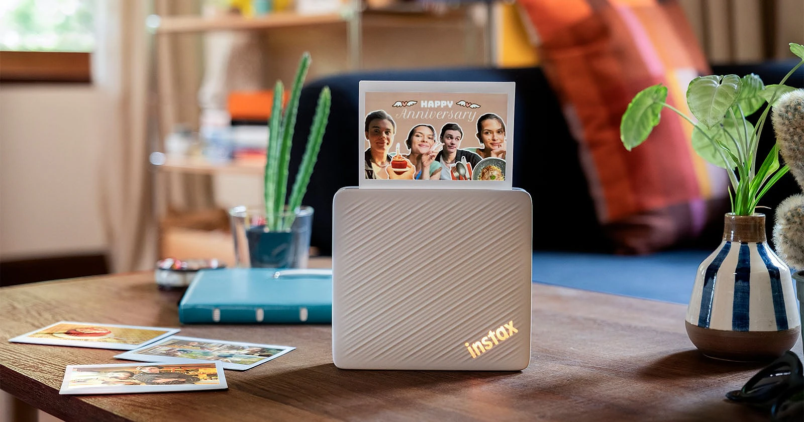 Fujifilm Instax Link Wide 2: In Ảnh Điện Thoại Lấy Liền Độc Đáo - Hình 1