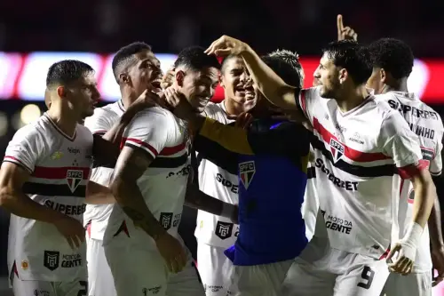 ESCALAÇÃO DIVULGADA! Tricolor escalado para decisão contra o Boca