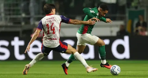 Vitor Roque Reflete Sobre Desempenho em Jogo Fora de Casa: "Fomos Incompetentes"