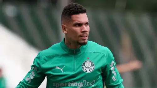 "NÃO É DM"? Paulinho joga menos que Neymar e vira alvo de críticas no Palmeiras