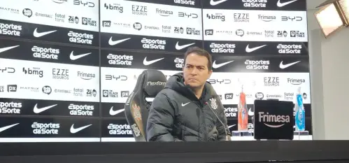 ABALOU A CONFIANÇA? Diretoria do Corinthians dá resposta sobre Fernando Diniz em momento de crise