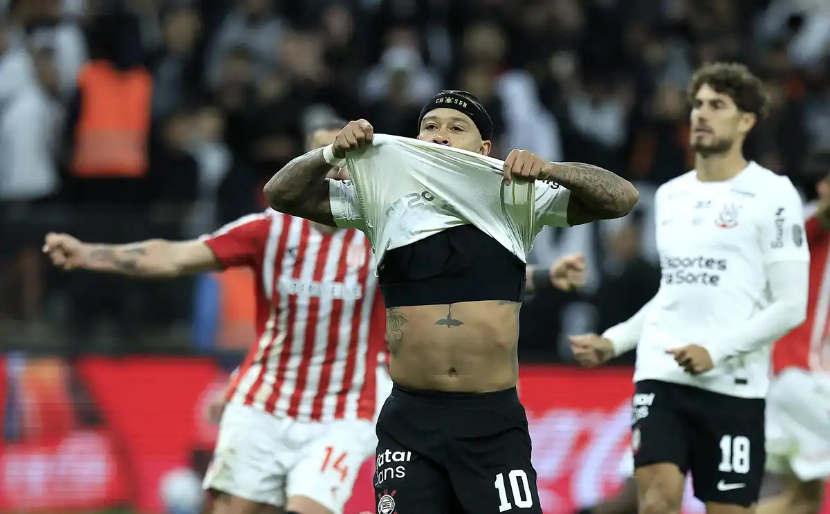 Gaviões da Fiel critica elenco e comissão técnica após eliminação na Libertadores