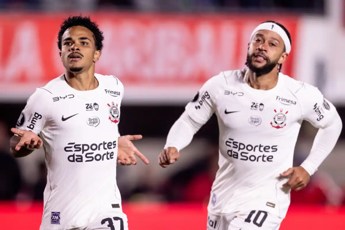 Salários quitados? Presidente do Corinthians quita débitos com jogadores antes de decisão