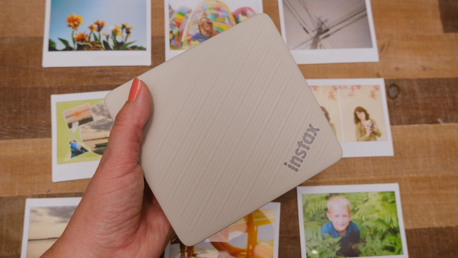 Fujifilm Instax Link Wide 2: Đánh Giá Máy In Ảnh Tức Thời Kỷ Niệm - Hình 1