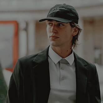 Mitch ficha.png