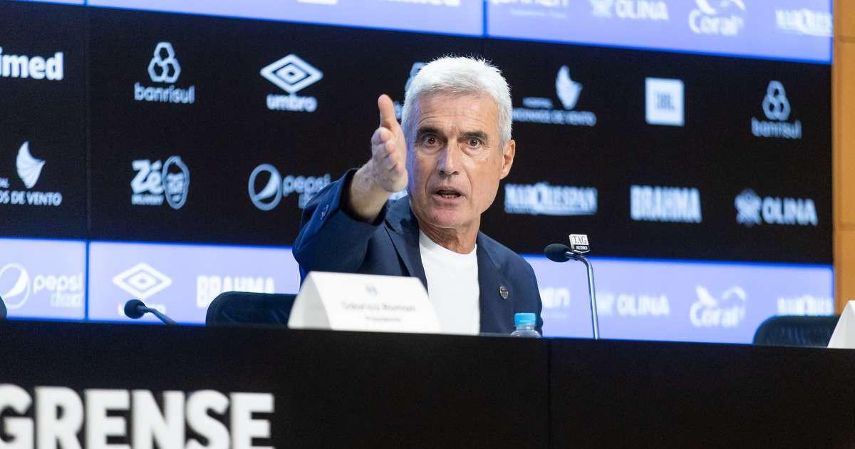 Luís Castro: Trabalho no Brasileirão não é bom, mas Grêmio brilha em outras competições