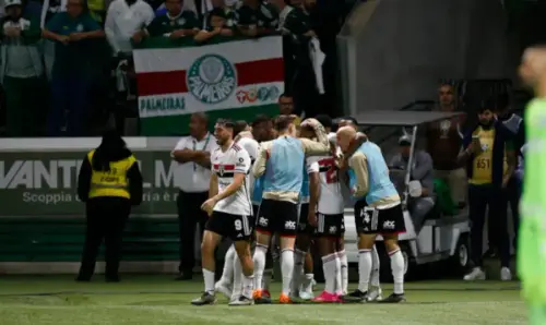 IA CRAVA! Inteligência Artificial faz sua própria previsão para Palmeiras x São Paulo