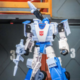 Transformers Age Of The Primes Generations Selects Autobot 3 pack Mirage Ironhide Bluestreak In Hand