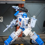 Transformers Age Of The Primes Generations Selects Autobot 3 pack Mirage Ironhide Bluestreak In Hand