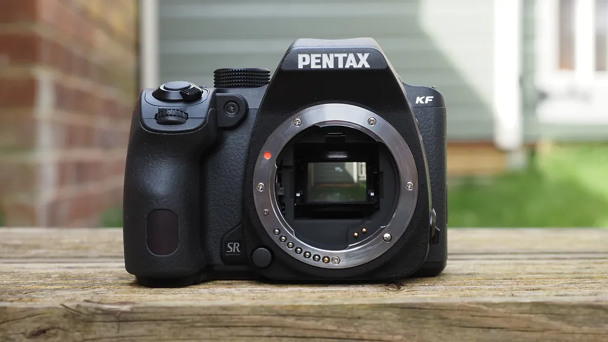 Pentax KF