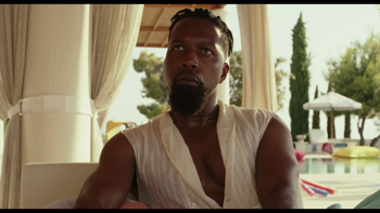 Glass.Onion.A.Knives.Out.Mystery.2022.1080p.NF.WEB DL.DDP5.1.Atmos.H.264 FLUX.0:35:15.width=350.png
