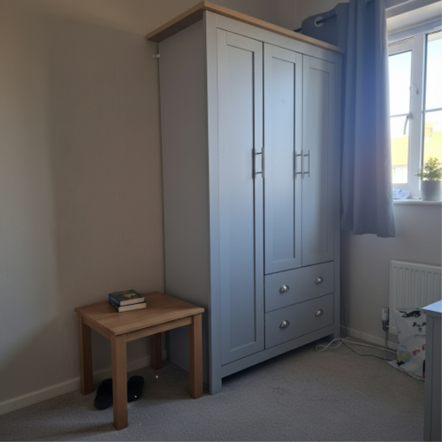 Wardrobe with Drawers and Shelves ,Very Versatile.png