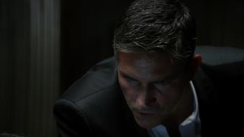 Person.of.Interest.S02E01.The.Contingency.1080p.BluRay.REMUX.AVC.DTS HD.MA.5.1 PrivateHD.0:32:52.wid.png