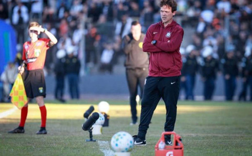 Ficou perigoso: Corinthians sofre sua 7° derrota consecutiva e teme rebaixamento