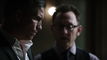 Person.of.Interest.S03E01.Liberty.1080p.DTS HD.MA.5.1.AVC.REMUX FraMeSToR.0:10:55.width=350.png