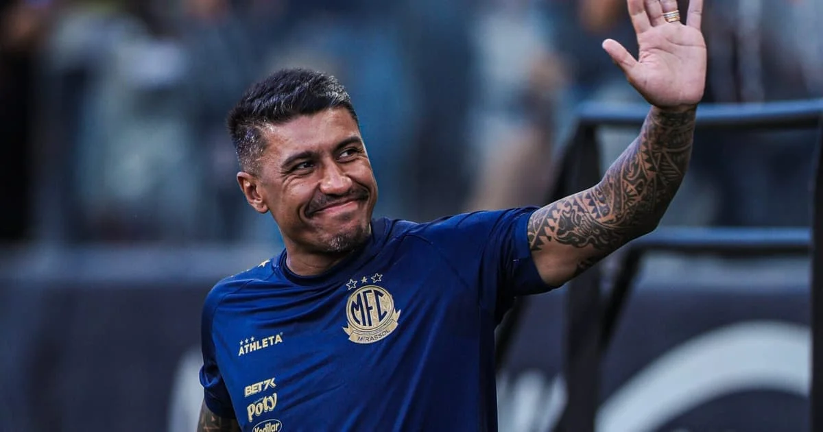 Paulinho em pauta: Cruzeiro aposta em ex-jogador para reestruturação da gestão esportiva
