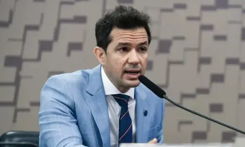 Projeto de Flávio Bolsonaro ameaça riquezas minerais e soberania do Brasil, alerta Uallace Moreira Lima