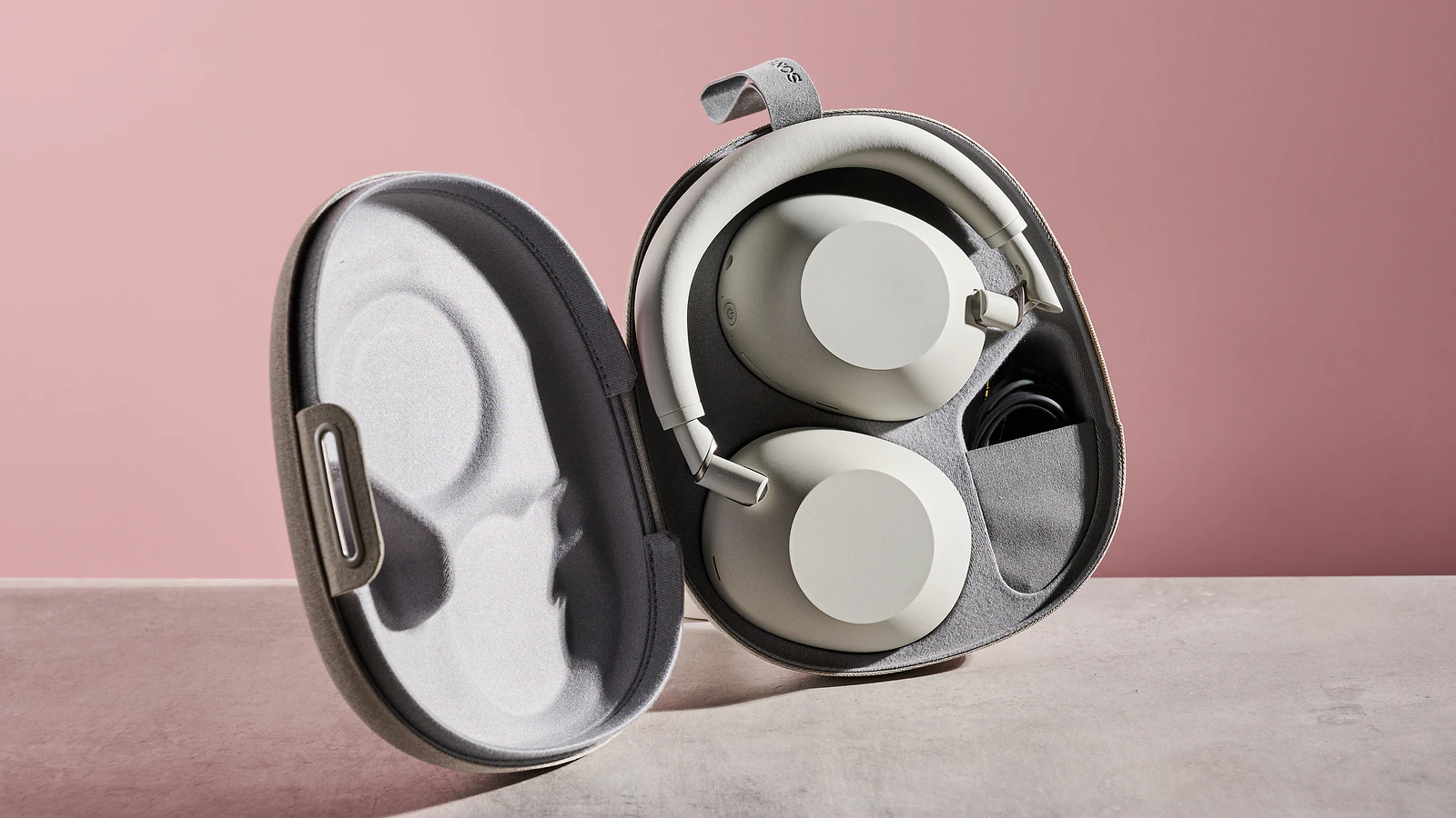 So Sánh AirPods Max 2 vs Sony WH-1000XM6: Ai Là Người Chiến Thắng? - Hình 3