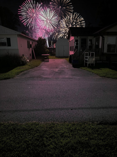533f6b8e bdca 4977 999d 1649851e6d56.jpg