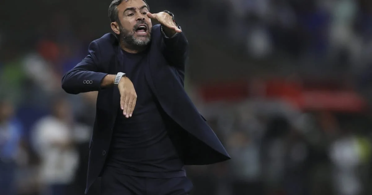 Defesa fragilizada: Cruzeiro é pressionado enquanto ataque estagna após pausa da Copa