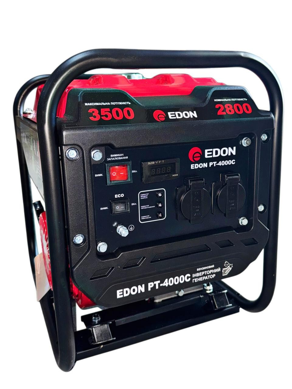 Бензиновый генератор Edon PT-4000C инверторного типа с максимальной мощностью 3.5 кВт и напряжением 220 В для аварийного питания