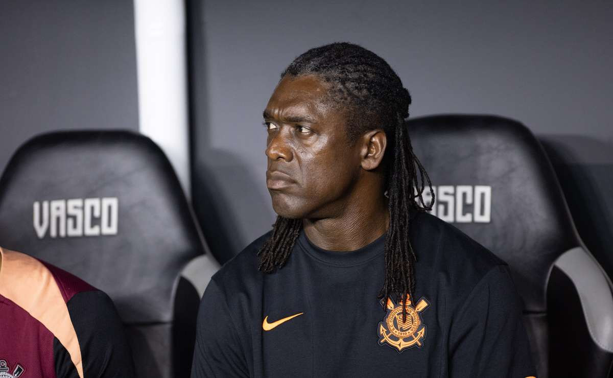 Seedorf estreia com derrota e Corinthians vê chances de rebaixamento chegarem a 66%