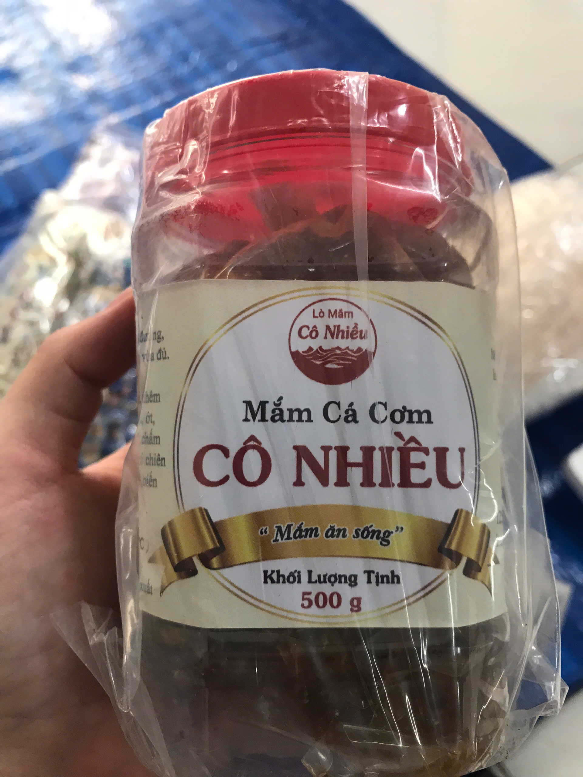 Hũ thủy sản và cá khô đóng gói hút chân không - Gửi tôm khô Cà Mau đi Mỹ trọn gói giao tận nhà