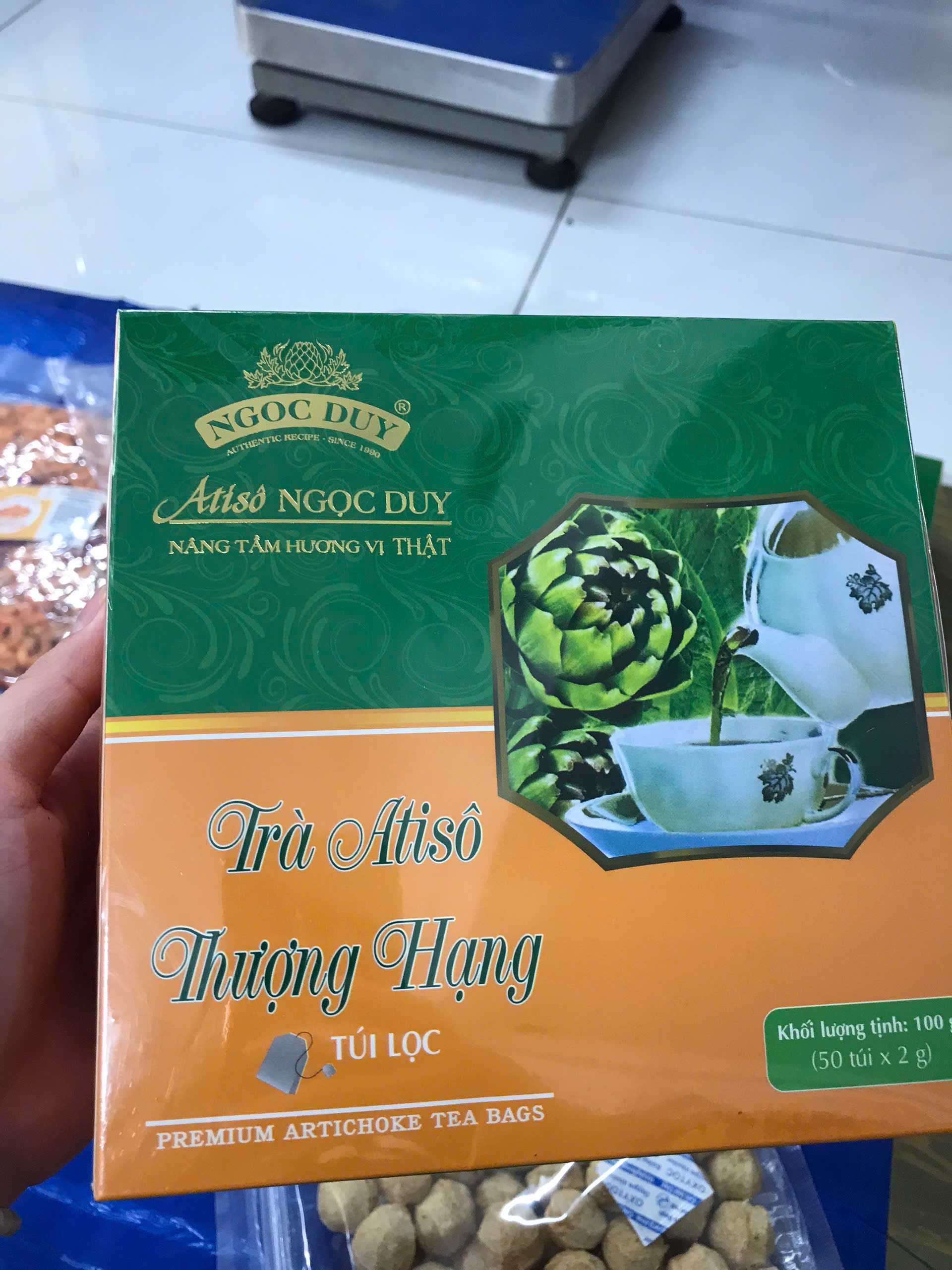 Hộp trà thảo mộc và nhụy hoa sấy khô xuất khẩu - Gửi tổ yến sào tinh chế đi Pháp trọn gói giao tận nhà Hộp trà thảo mộc và nhụy hoa sấy khô xuất khẩu - Gửi tổ yến sào tinh chế đi Pháp trọn gói giao tận nhà