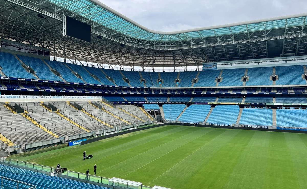 Grêmio e Cruzeiro duelam em busca de destinos opostos na reta final do Brasileirão
