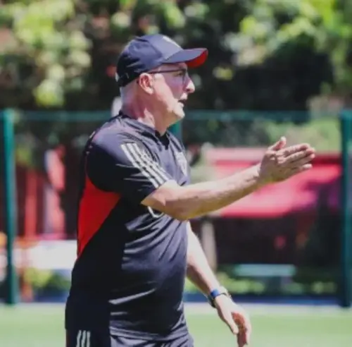 A vez de Cotia: Dorival trabalha com 11 jovens e prepara o futuro do São Paulo