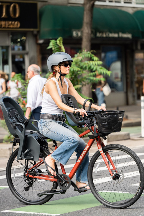 Jennifer Lawrence Feet 9952784