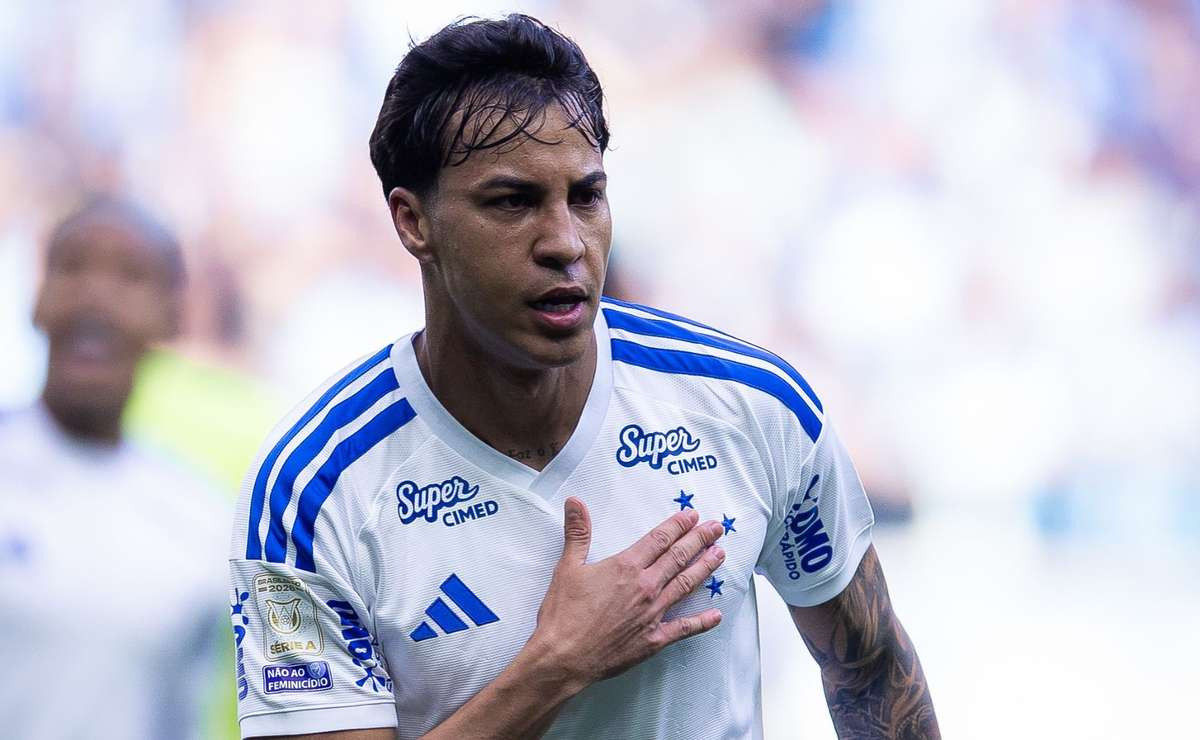 Hat-trick de Kaio Jorge garante vitória crucial do Cruzeiro e complica situação do Grêmio
