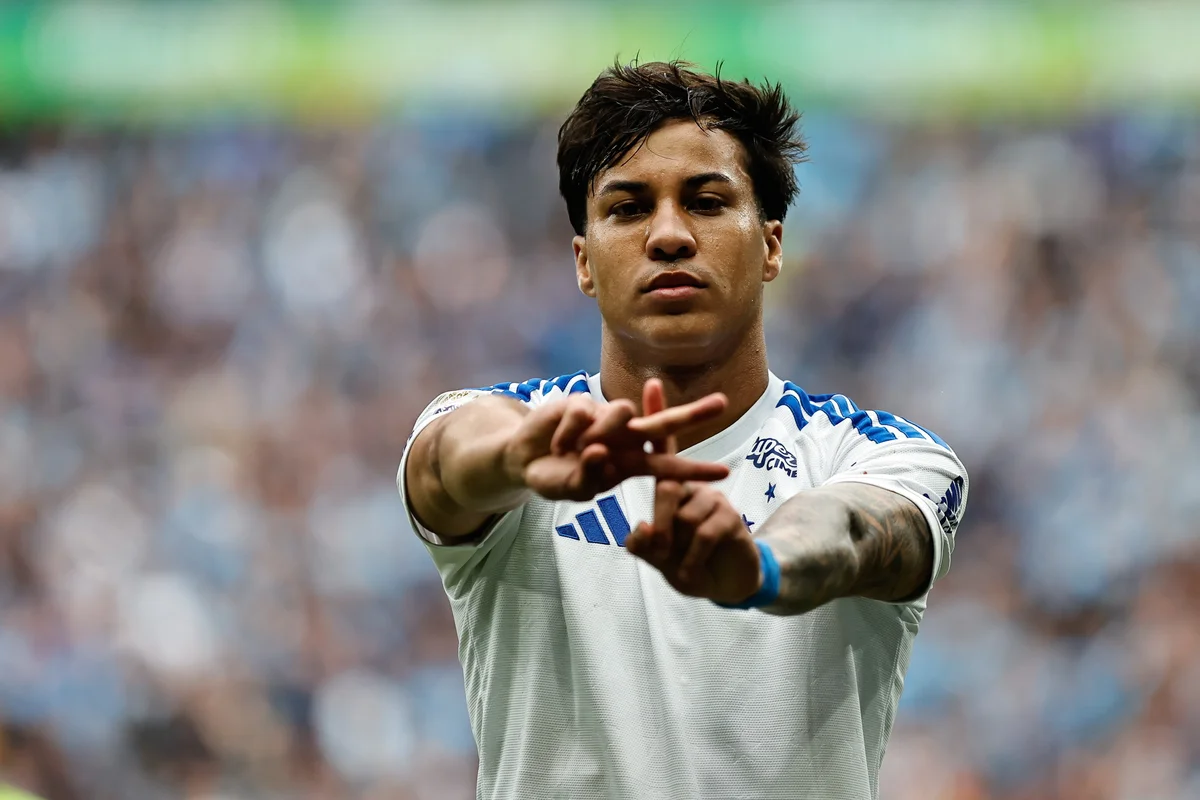 Hat-trick de Kaio Jorge garante virada do Cruzeiro e acende esperança por sequência positiva
