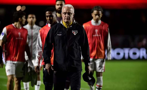 Osório se afasta do São Paulo para recuperar confiança após críticas